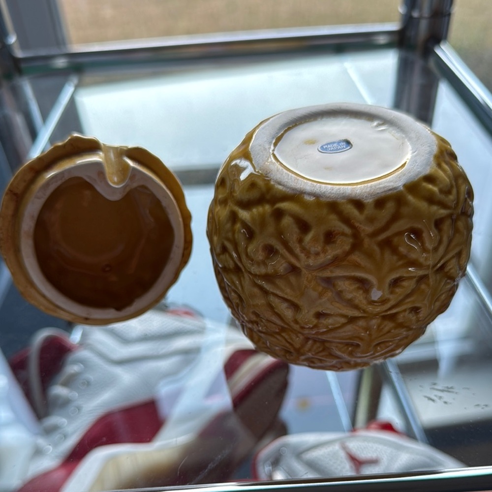 Ceramic Pineapple Trinket Box - Picture 2 of 2
